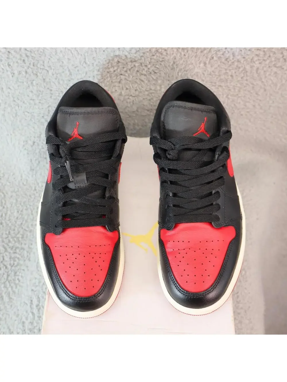 Air Jordan 1 Low Bred Sail sz Women 9.5 / 8 Mens DC0774-061